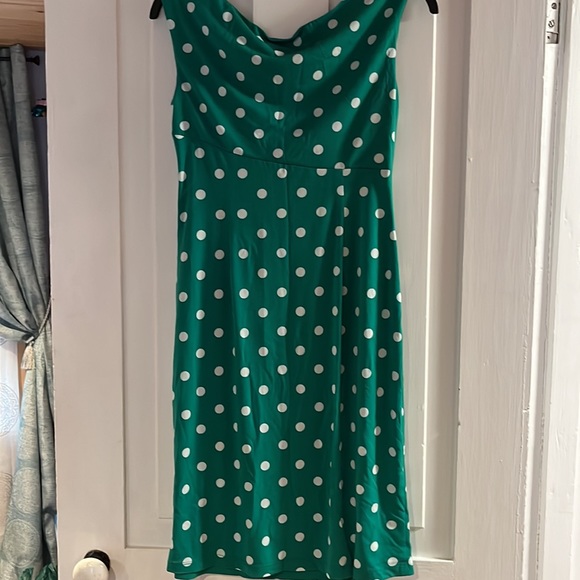 Dress - Picture 3 of 4